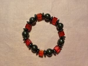 2792 Magnetic Beaded Bracelet Gray and Red Beads Stretch Fashion Jewelry